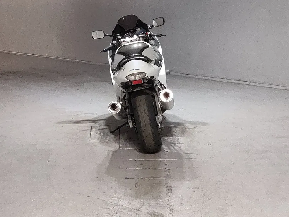 Suzuki GSX1300R Hayabusa 2001, белый, фото 4