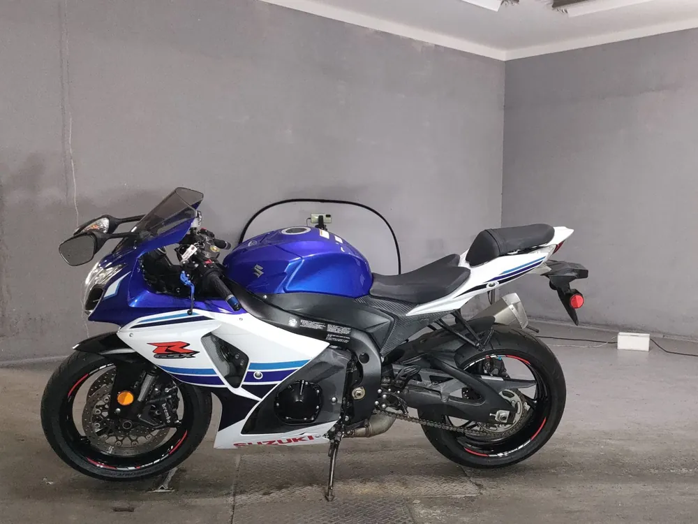Suzuki GSX-R1000 2016, белый, синий, фото 2