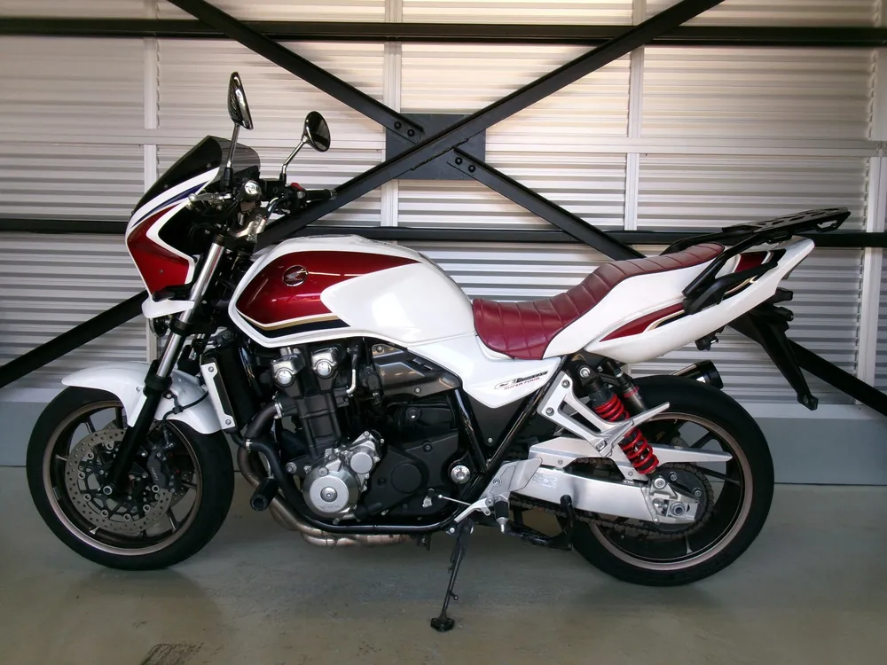 Honda CB1300 2017, p white, красный, фото 2