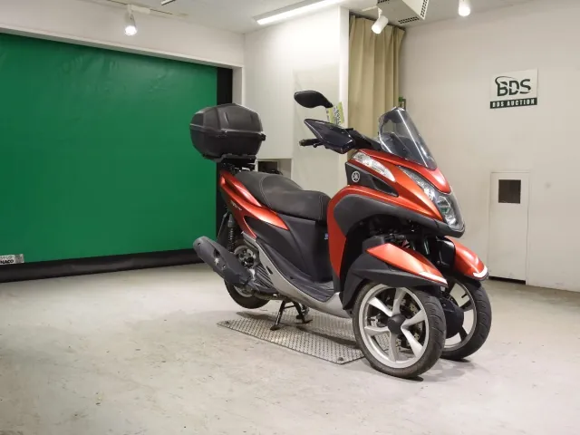 Yamaha Tricity 125, красный, фото 3