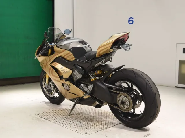 Ducati Paniga-Rev4S 2018, золотистый, фото 6