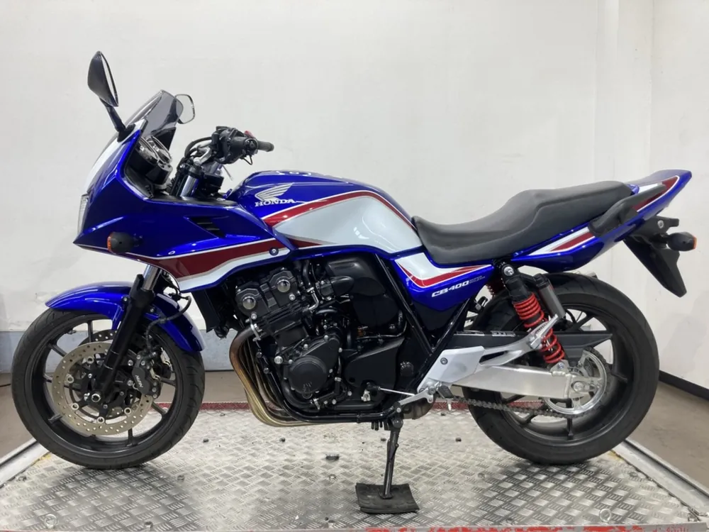 Honda CB400SB 2020, white / red / blue, фото 2