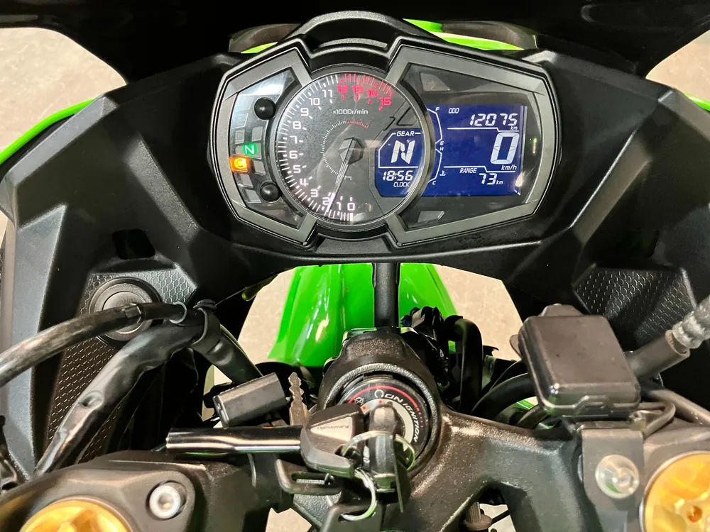 Kawasaki Ninja 400 2022, lime / black, фото 3
