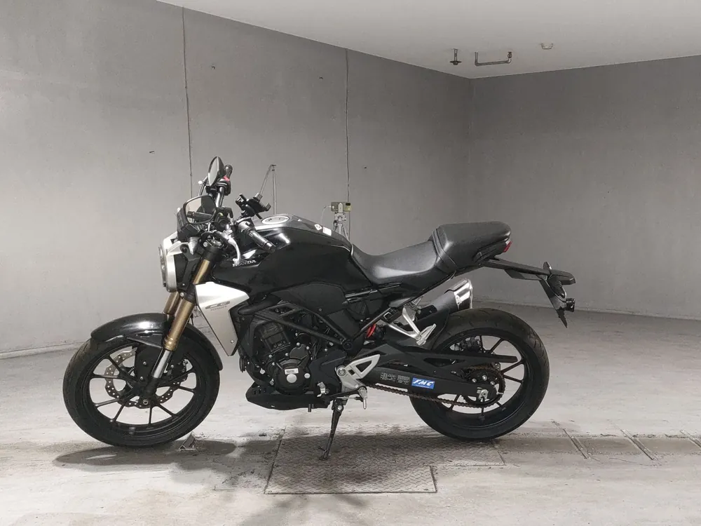 Honda CB250R MC52, чёрный, фото 2