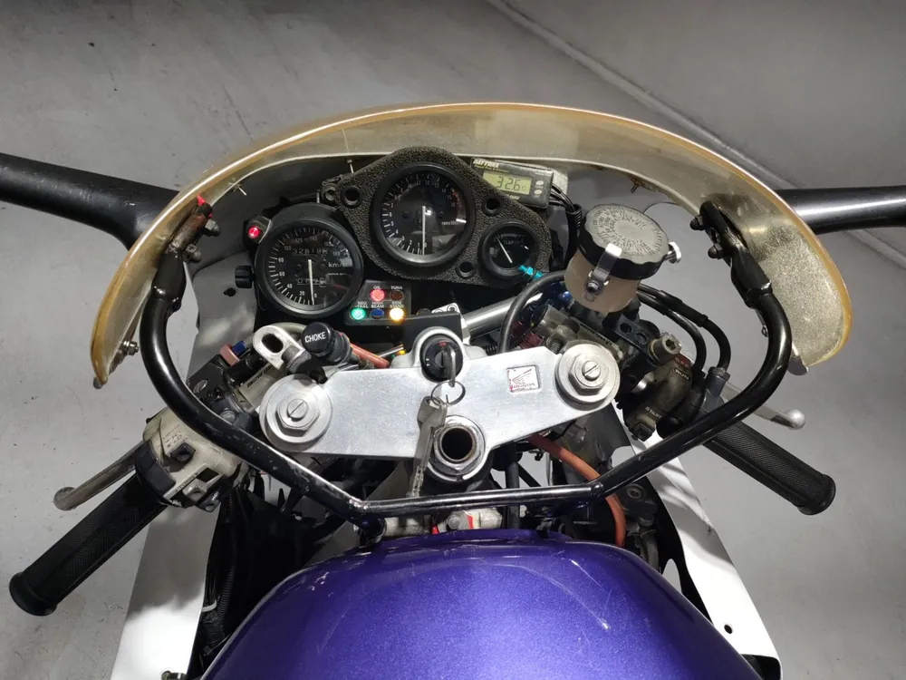Honda CBR400RR 1991, white / blue, фото 5