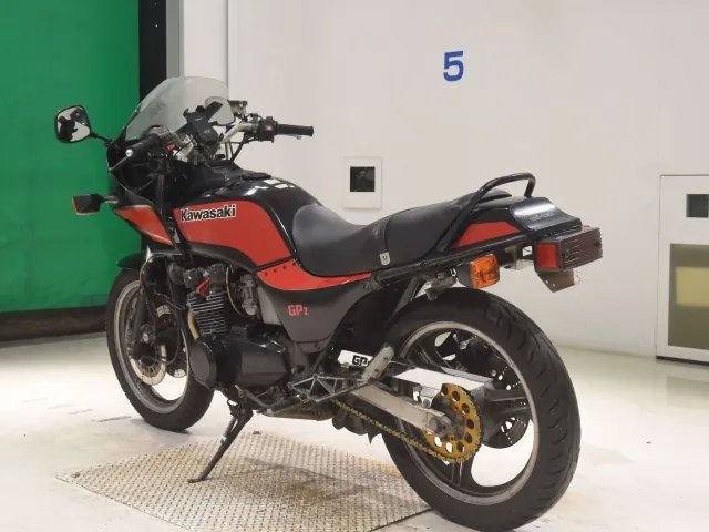 Kawasaki GPZ400F 1983, red | black, фото 6