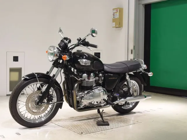 Triumph Bonneville 2003, чёрный, фото 4