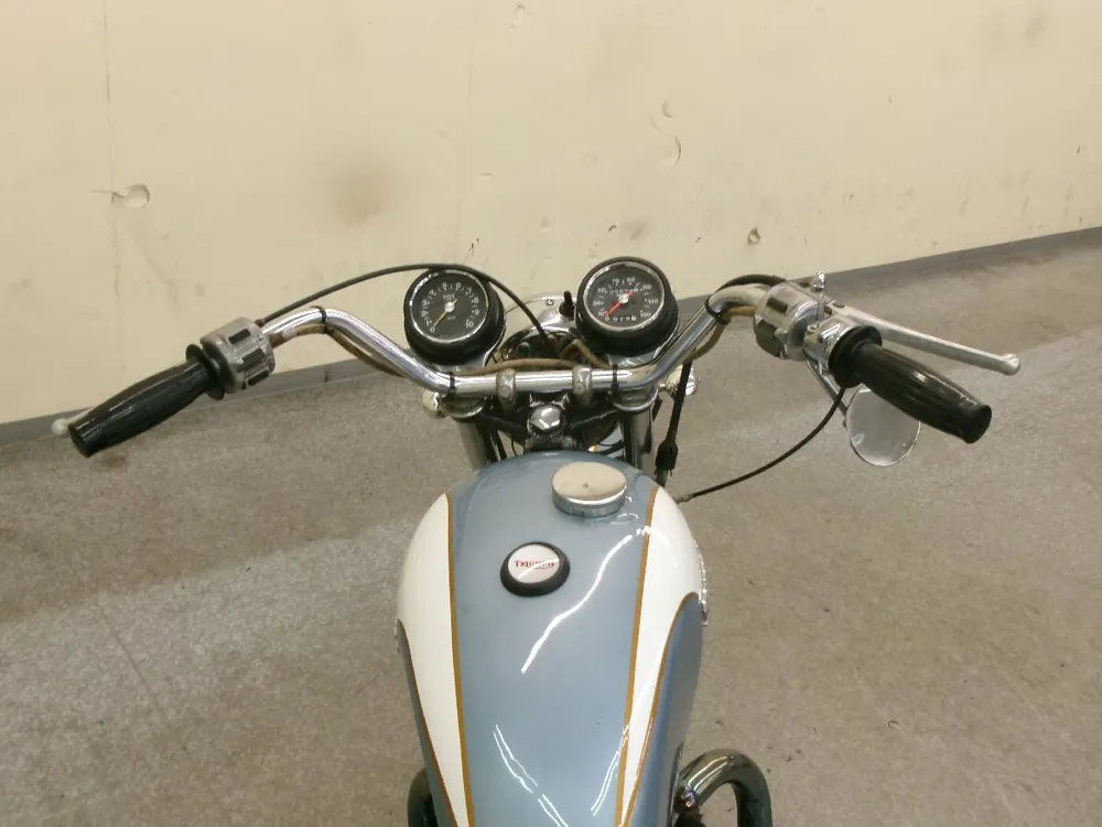 Triumph TR6R Tiger 2025, фото 2