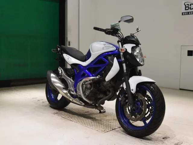 Suzuki Gladius 400 ABS 2012, белый, фото 3