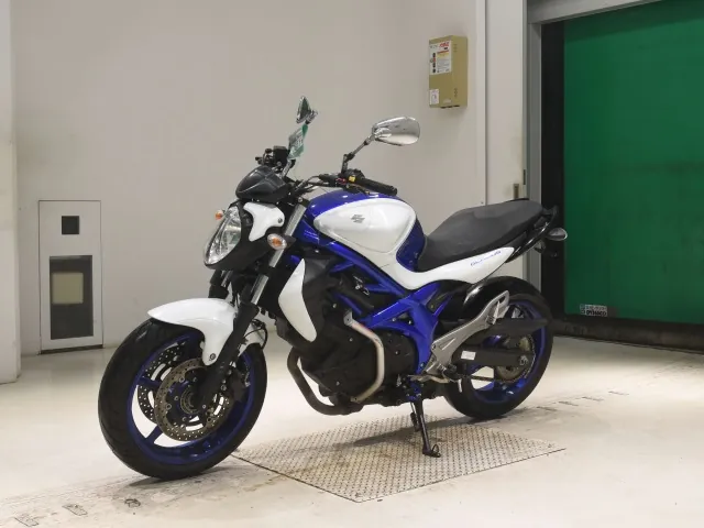 Suzuki Gladius 400 ABS 2012, белый, фото 4