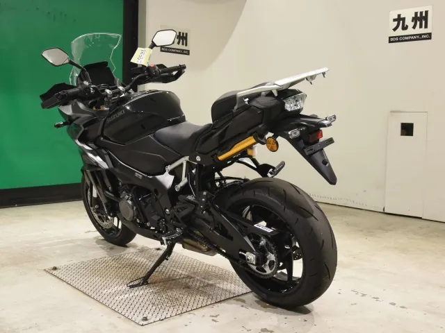 Suzuki GSX-S1000GX 2025, чёрный, фото 6