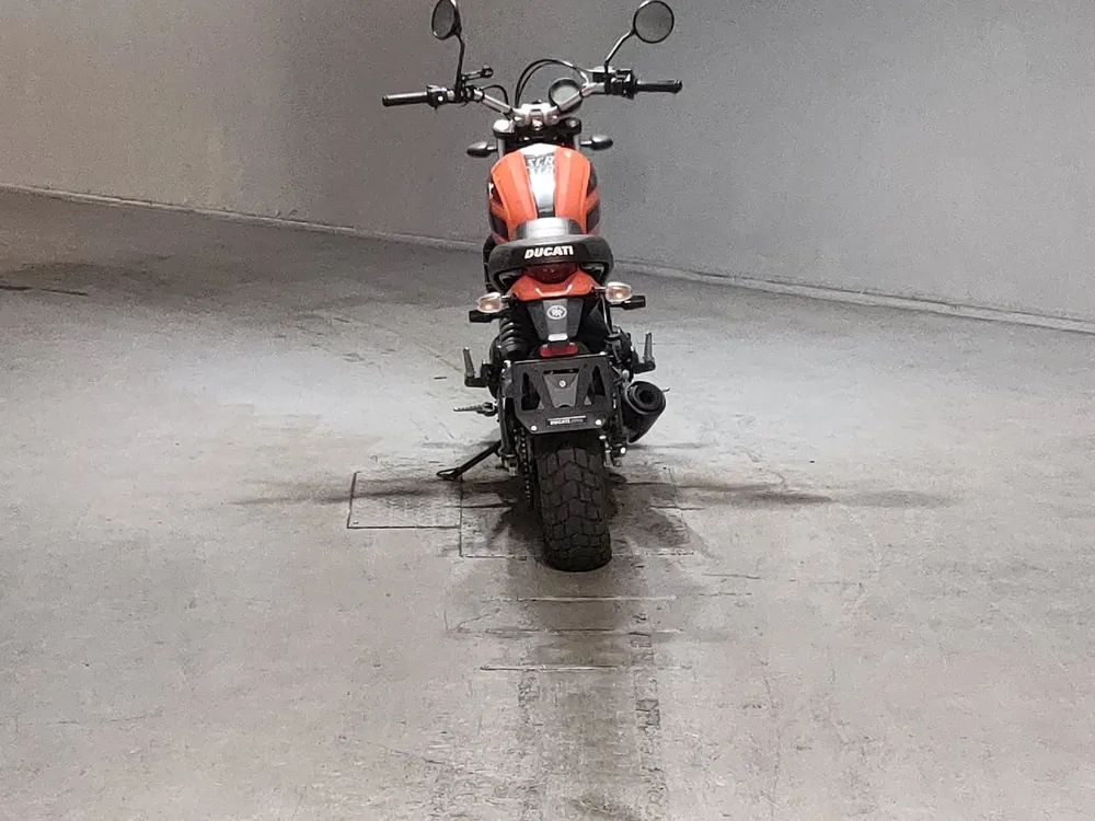 Ducati Scrambler Sixty2 2021, оранжевый, фото 4