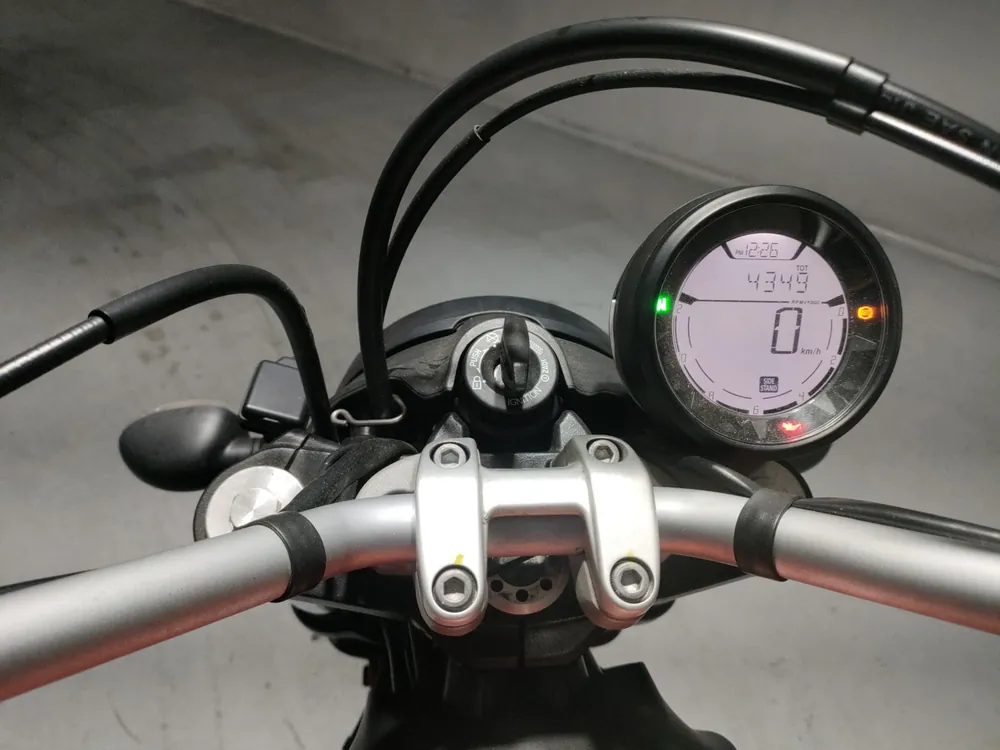 Ducati Scrambler Sixty2 2021, оранжевый, фото 5