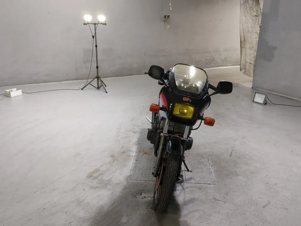 Kawasaki GPZ400F 1985, black/red, фото 3