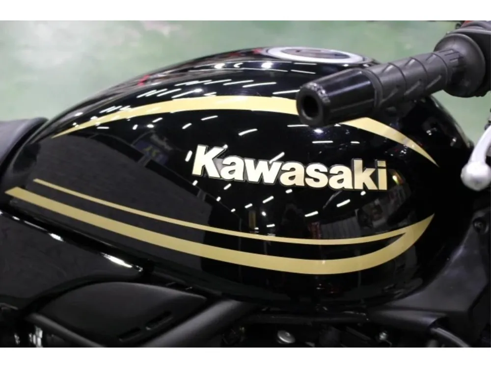 Kawasaki Z900RS 2023, чёрный, золотистый, фото 7