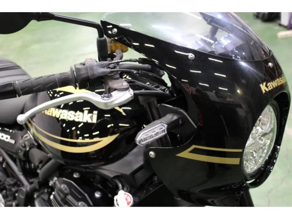 Kawasaki Z900RS 2023, чёрный, золотистый, фото 8