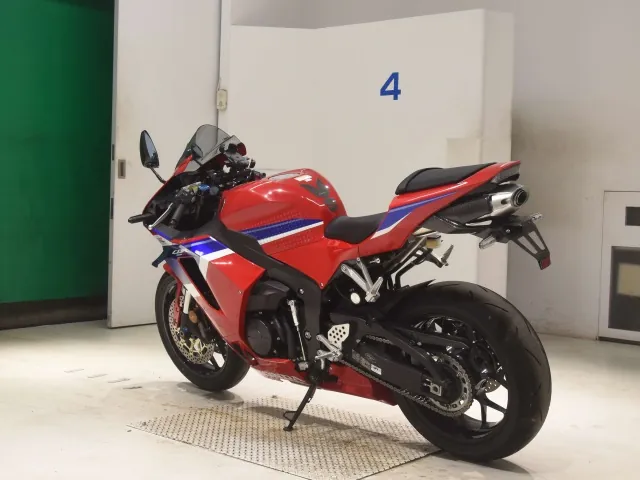 Honda CBR600RR 2025, белый, красный, синий, фото 6