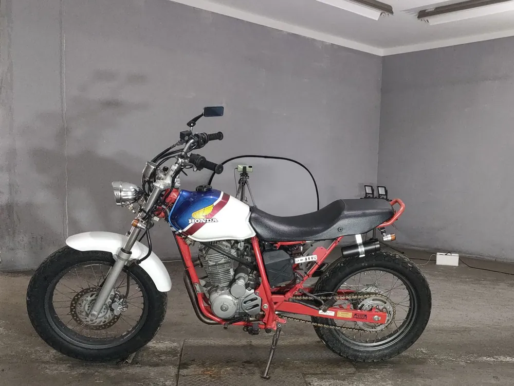 Honda FTR223 MC34, white / red, фото 2