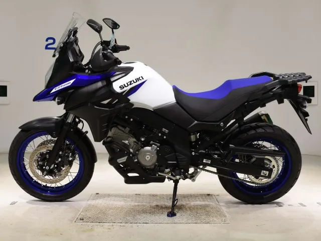 Suzuki V Strom 650Xta 2025, white | blue, фото 2