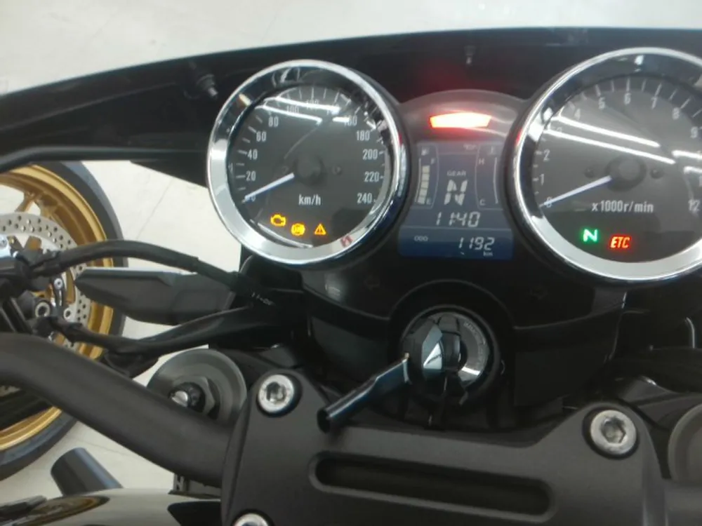 Kawasaki Z900RS 2001, чёрный, фото 3