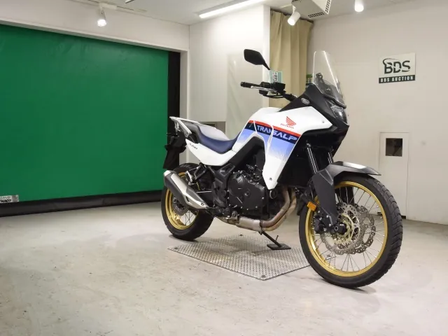 Honda XL750 Transalp 2023, white | red | blue, фото 3