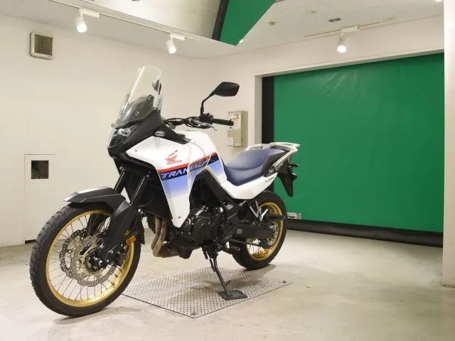Honda XL750 Transalp 2023, white | red | blue, фото 4