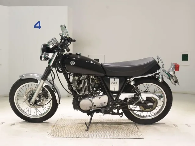 Yamaha SR400 Final Edition Limited 2020, чёрный, фото 2