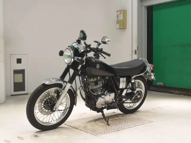 Yamaha SR400 Final Edition Limited 2020, чёрный, фото 4