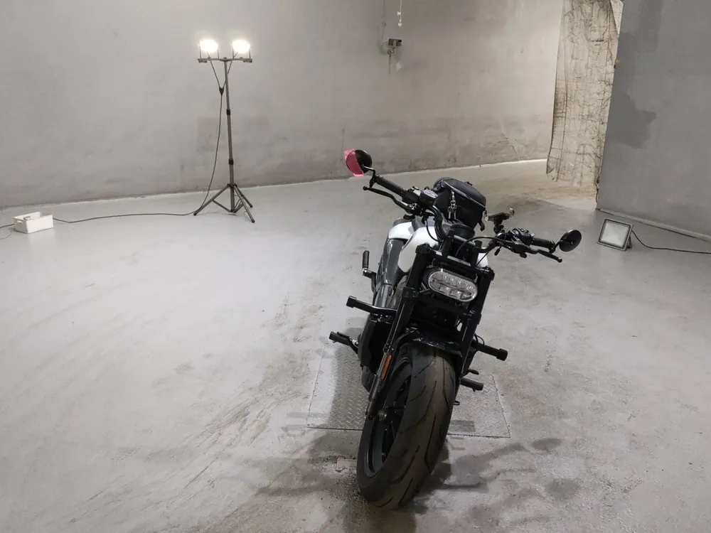 Harley-Davidson RH1250S 2022, белый, фото 3