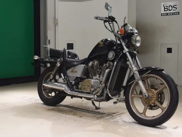 Honda Shadow 750 1986, чёрный, фото 3