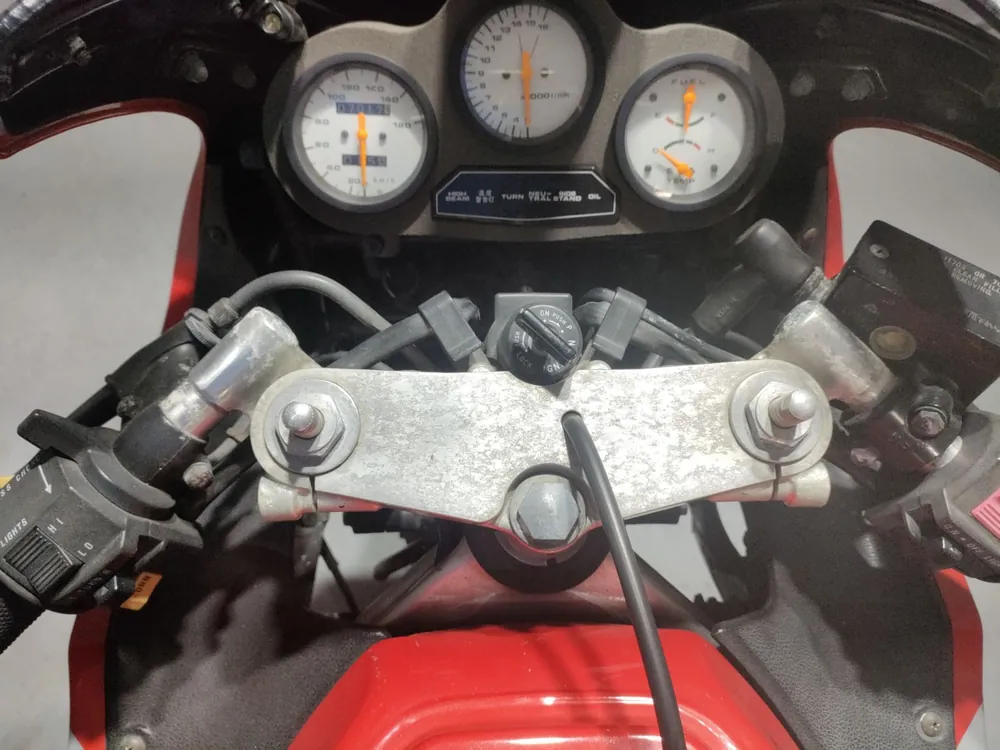 Suzuki GSX-R400 1987, красный, синий, фото 5