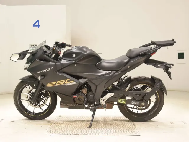 Suzuki Gixxer SF250 2021, чёрный, фото 2