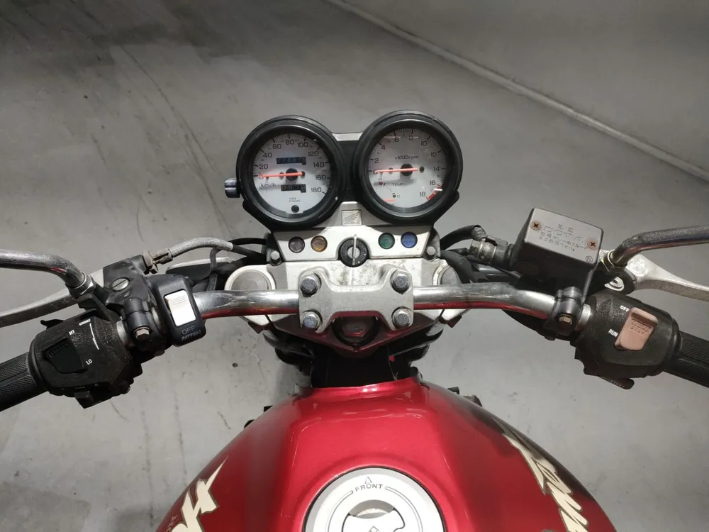 Honda Hornet 250, красный, фото 5