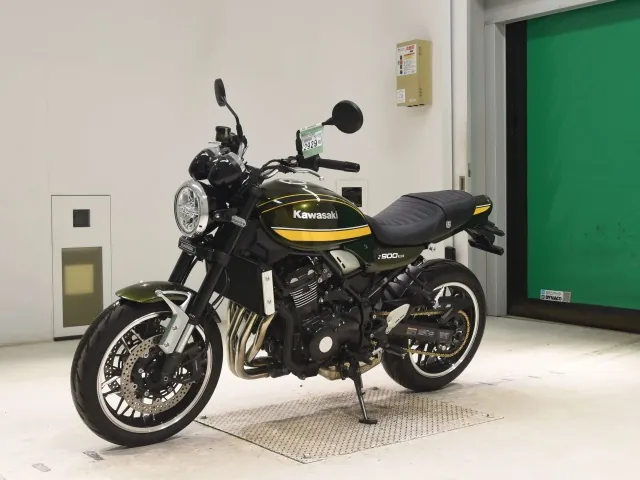 Kawasaki Z900RS 2020, зелёный, фото 4