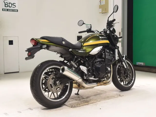 Kawasaki Z900RS 2020, зелёный, фото 5