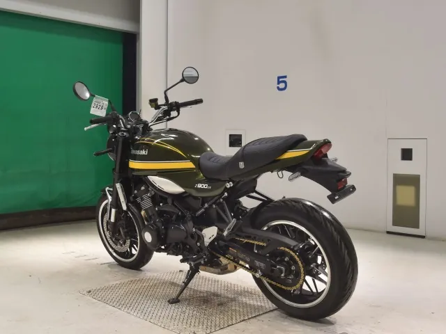 Kawasaki Z900RS 2020, зелёный, фото 6