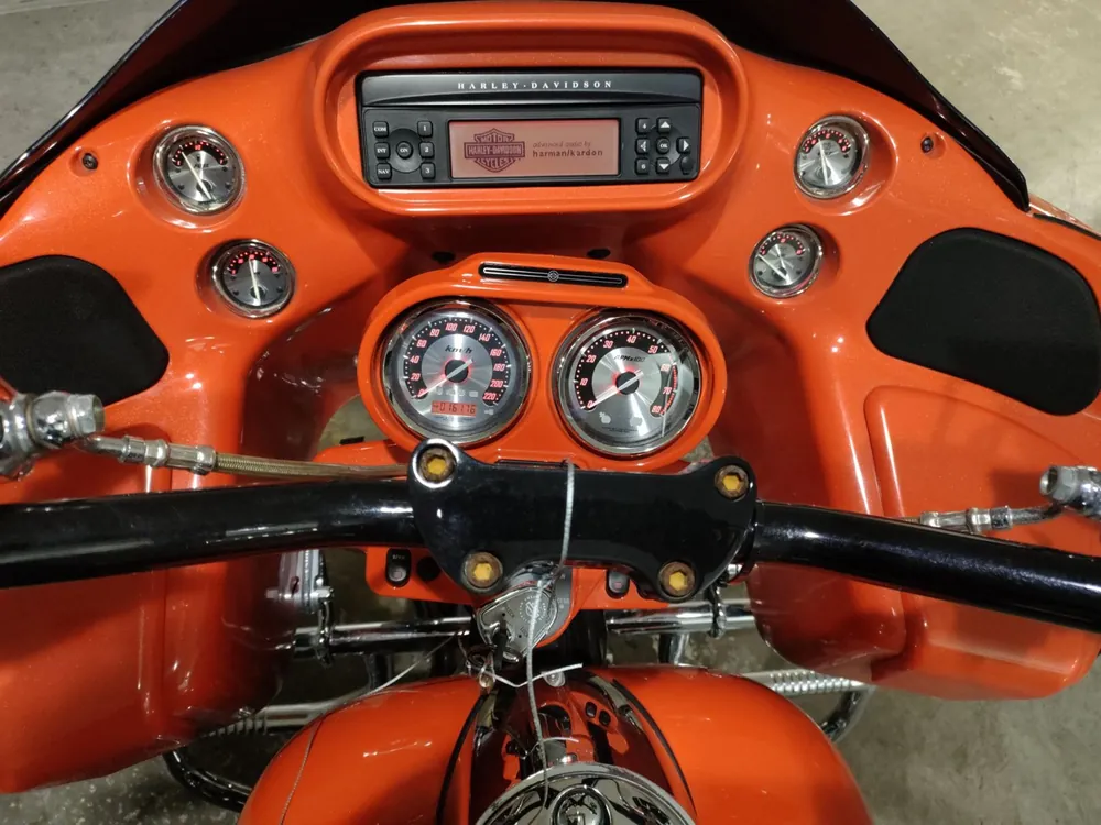 Harley-Davidson FLTR1580CVO 2009, black / orange, фото 5