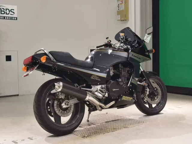 Kawasaki GPZ900R Ninja 1991, серый, фото 5