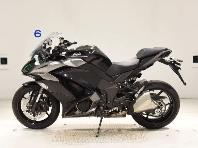 Kawasaki Ninja1000A 2017, чёрный, фото 2