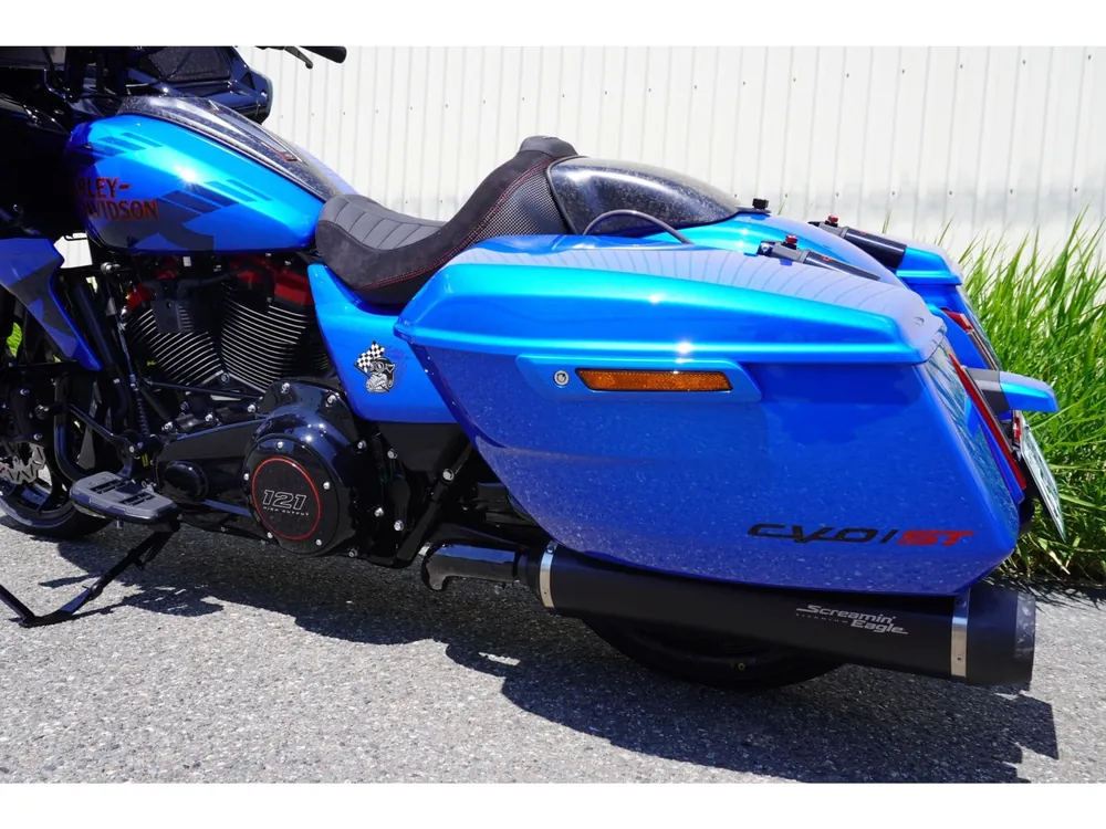 Harley-Davidson FLTRXSTSE CVO 2026, синий, фото 10