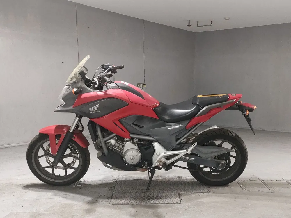 Honda NC700X 2013, красный, фото 2