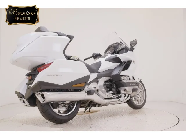 Honda GL1800 2026, белый, navy blue, фото 5