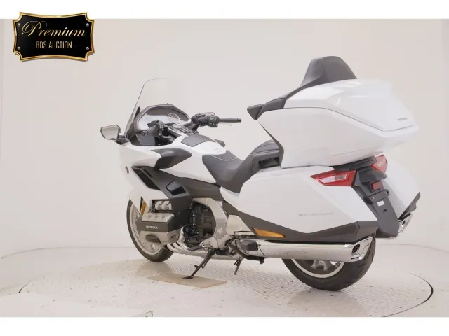 Honda GL1800 2026, белый, navy blue, фото 6