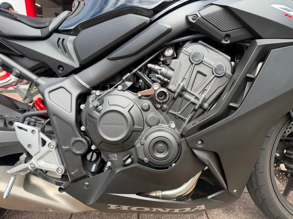 Honda CBR650R 2023, чёрный, фото 11