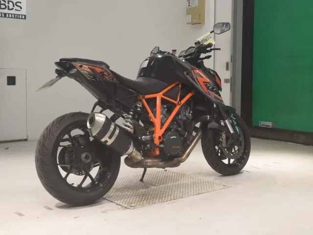 KTM 1290 Super Duke R 2014, чёрный, фото 5