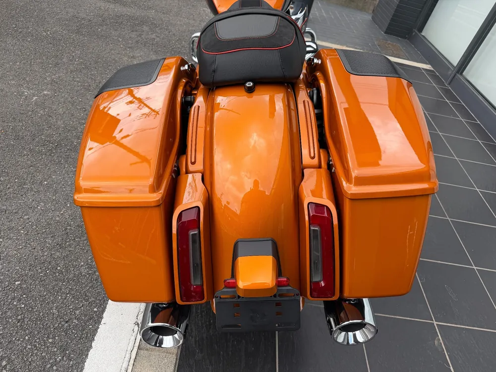 Harley-Davidson FLHXSE CVO 2026, оранжевый, фото 4
