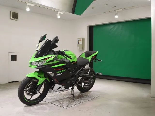 Kawasaki Ninja 400 2021, black | green, фото 4