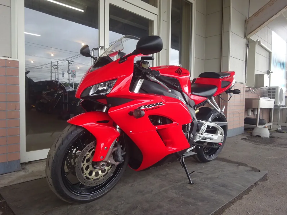 Honda CBR1000RR 2004, красный, фото 5