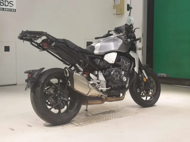 Honda CB1000R 2019, серебристый, фото 5