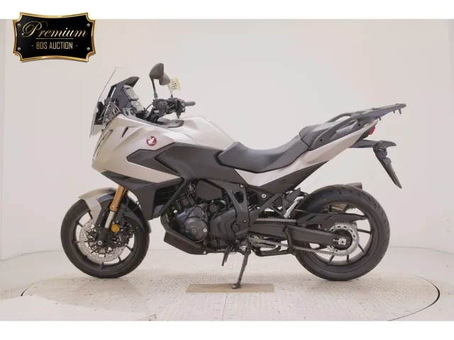 Honda NT1100 2026, золотистый, фото 2